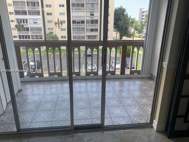 Photo of 901 14th Ave  #407, Hallandale Beach, Florida, 33009 - 