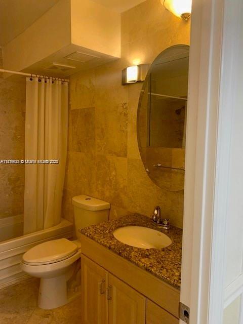 Photo of 901 14th Ave #407, Hallandale Beach, Florida, 33009 -