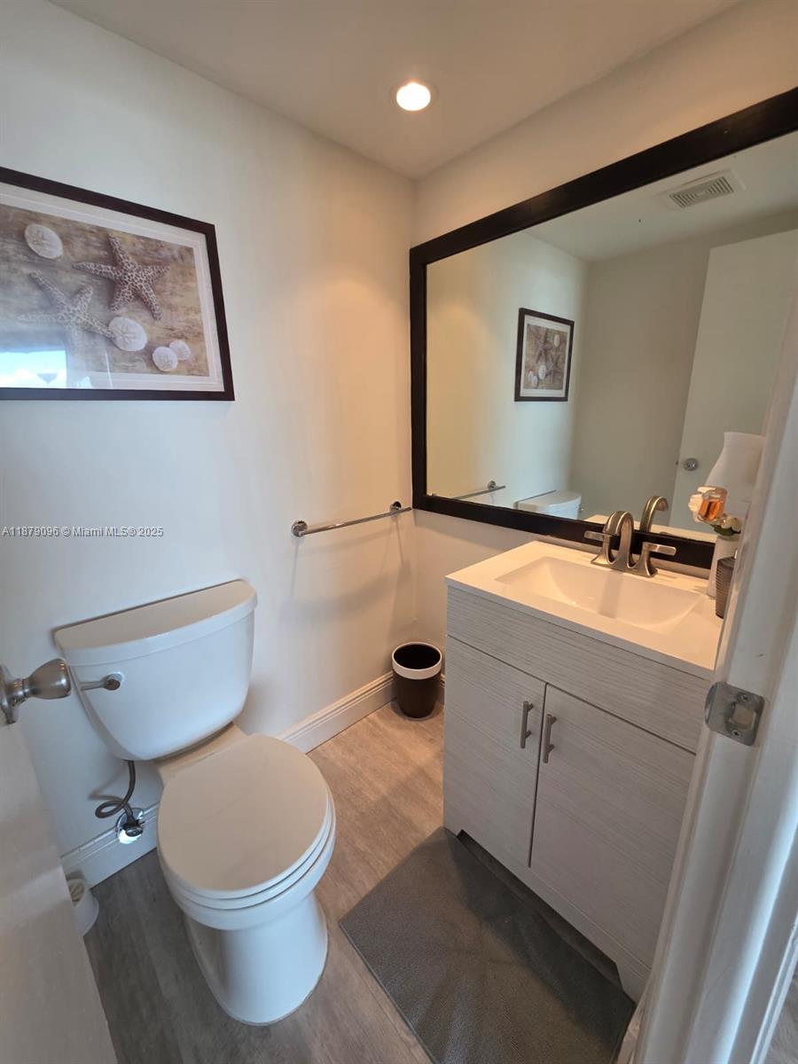 Photo of 20335 Country Club Dr  #2401, Aventura, Florida, 33180 -