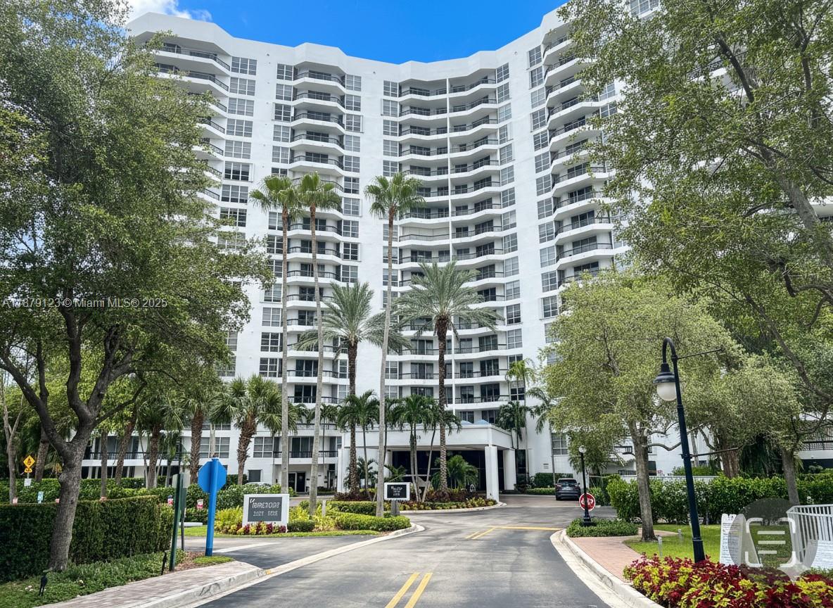 Photo of 3600 Mystic Pointe Dr  #604, Aventura, Florida, 33180 - 