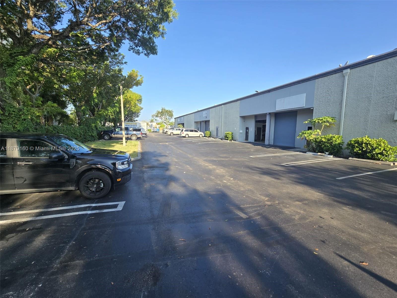 6  /   sq. ft. $ 2025-09-16 0 Photo