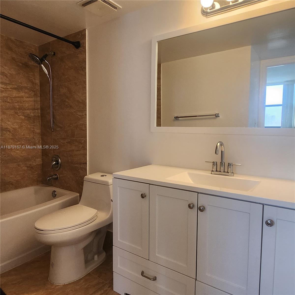 See details 1806 2 / 2 1232 sq. ft. $ 2025-09-16 0 Photo
