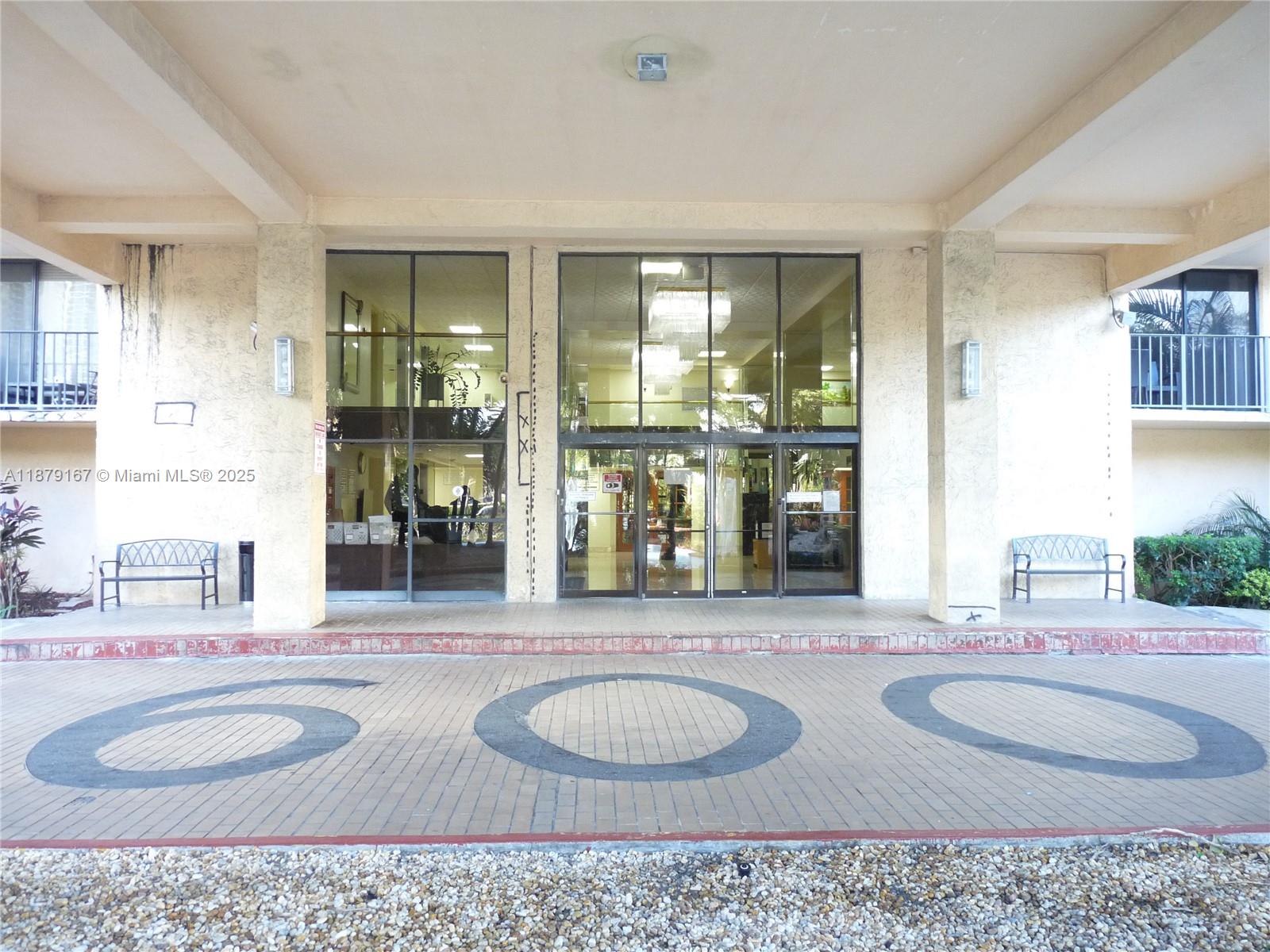 1806 2 / 2 1232 sq. ft. $ 2025-10-07 0 Photo