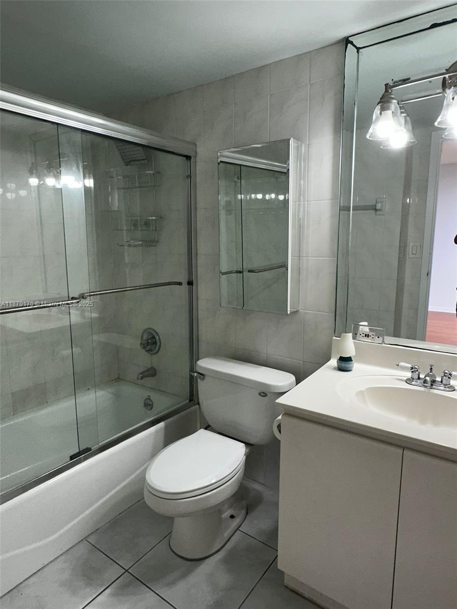 Photo of 16919 Bay Rd  #810, Sunny Isles Beach, Florida, 33160 - 