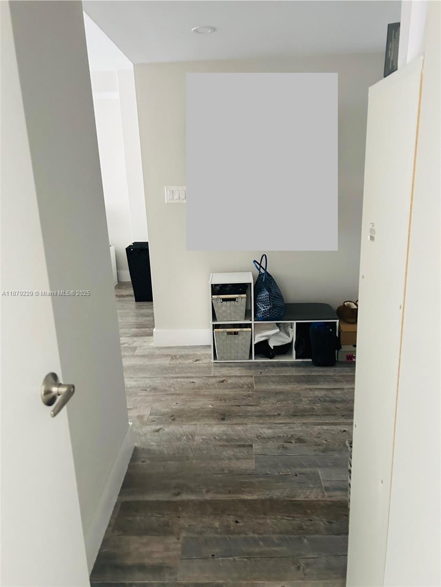 Photo of 3180 Ocean Dr  #1620, Hallandale Beach, Florida, 33009 - Entryway to Primary Bedroom