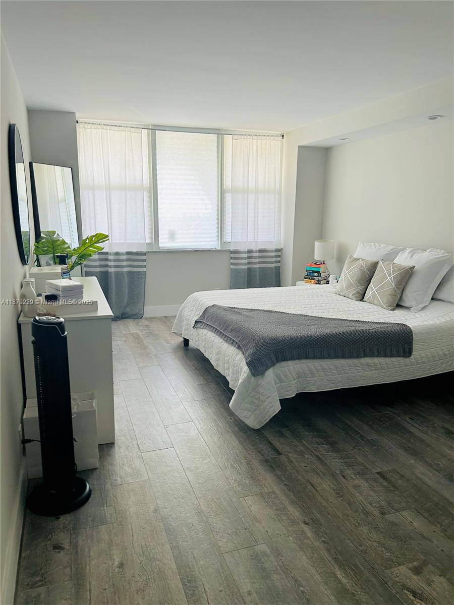 Photo of 3180 Ocean Dr  #1620, Hallandale Beach, Florida, 33009 - Primary Bedroom