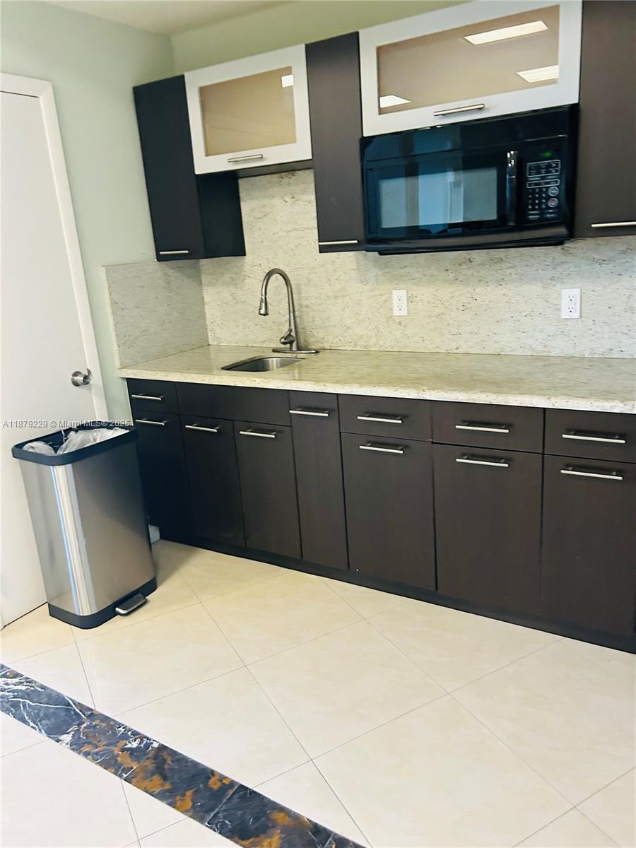 Photo of 3180 Ocean Dr  #1620, Hallandale Beach, Florida, 33009 - Social/Gathering Room Kitchen