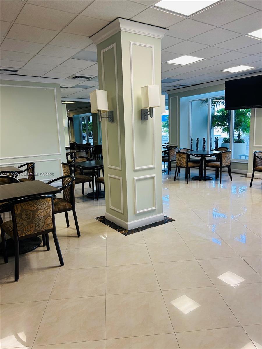 Photo of 3180 Ocean Dr  #1620, Hallandale Beach, Florida, 33009 - Social/Gathering Room Sitting Area