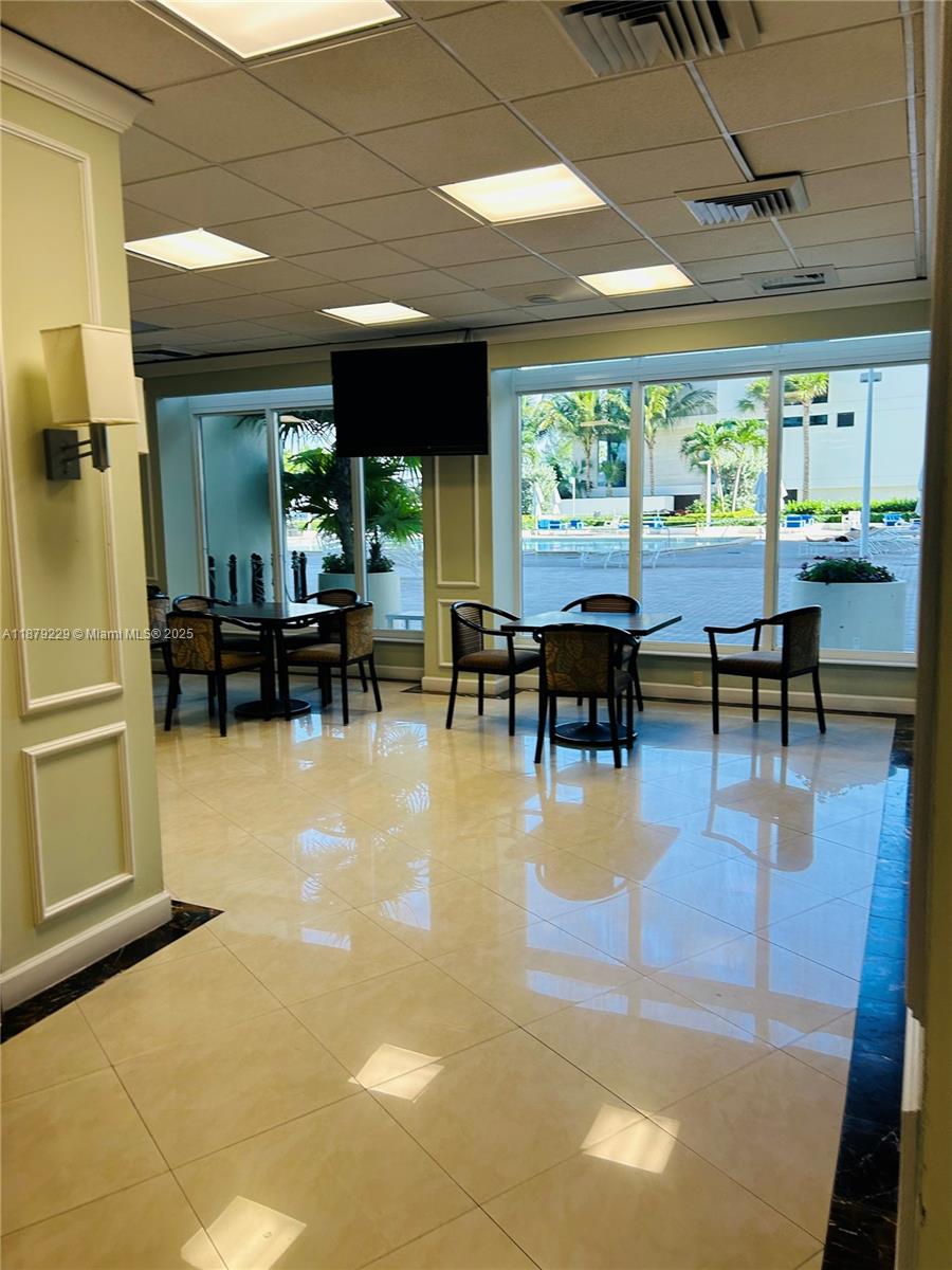 Photo of 3180 Ocean Dr  #1620, Hallandale Beach, Florida, 33009 - Social/Gathering Room Sitting Area