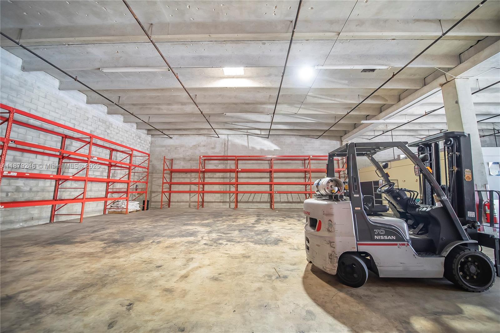 3018  /   sq. ft. $ 2026-01-23 0 Photo