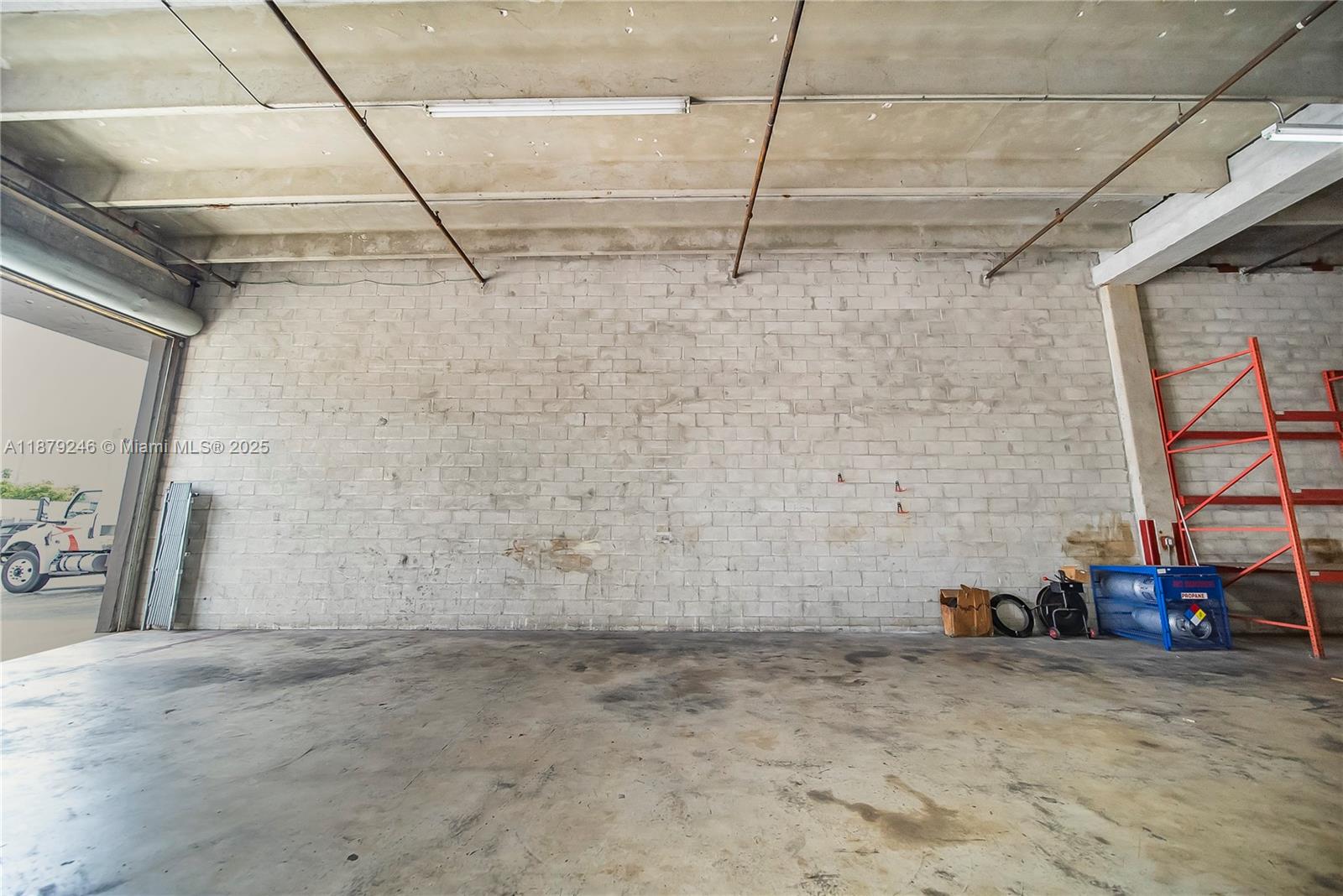 3018  /   sq. ft. $ 2026-01-23 0 Photo