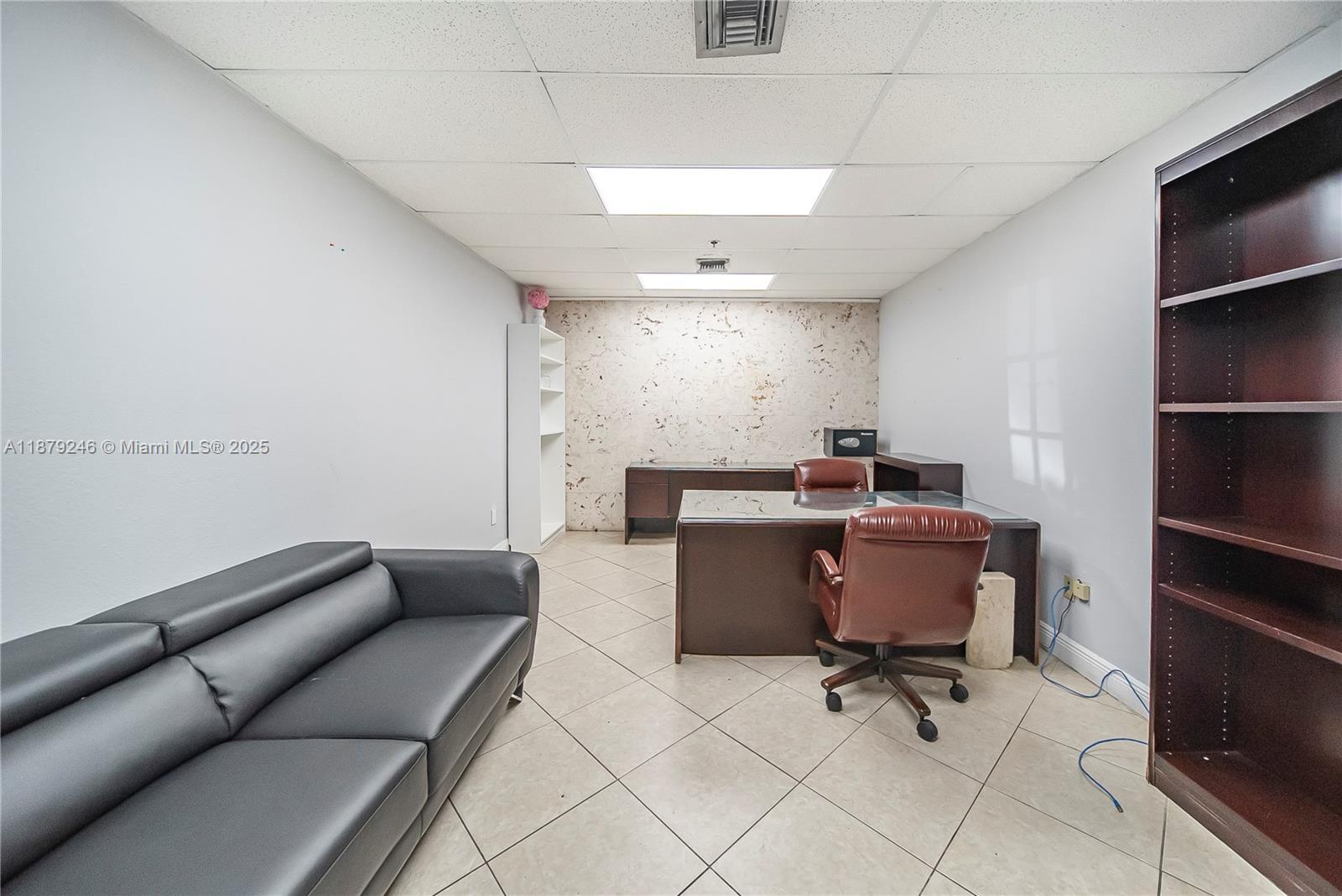 3018  /   sq. ft. $ 2026-01-23 0 Photo