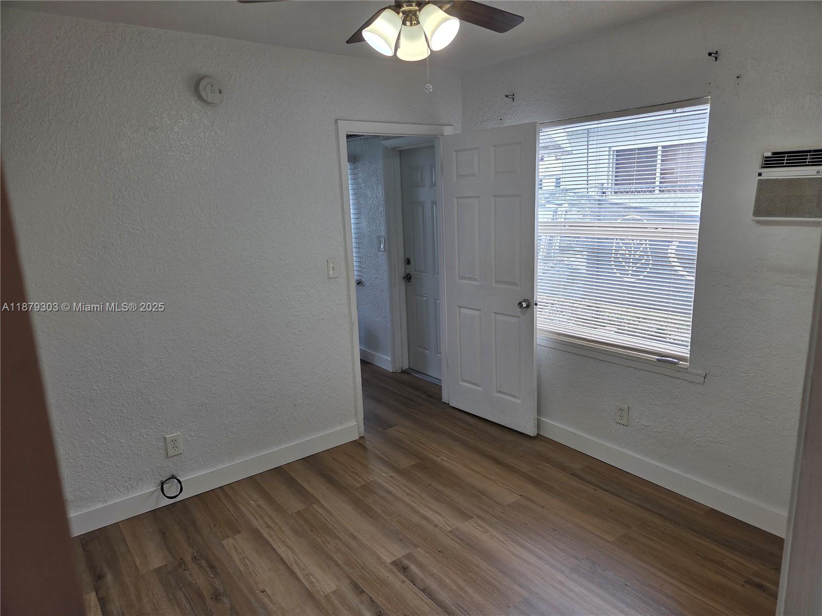   /   sq. ft. $ 2025-09-16 0 Photo