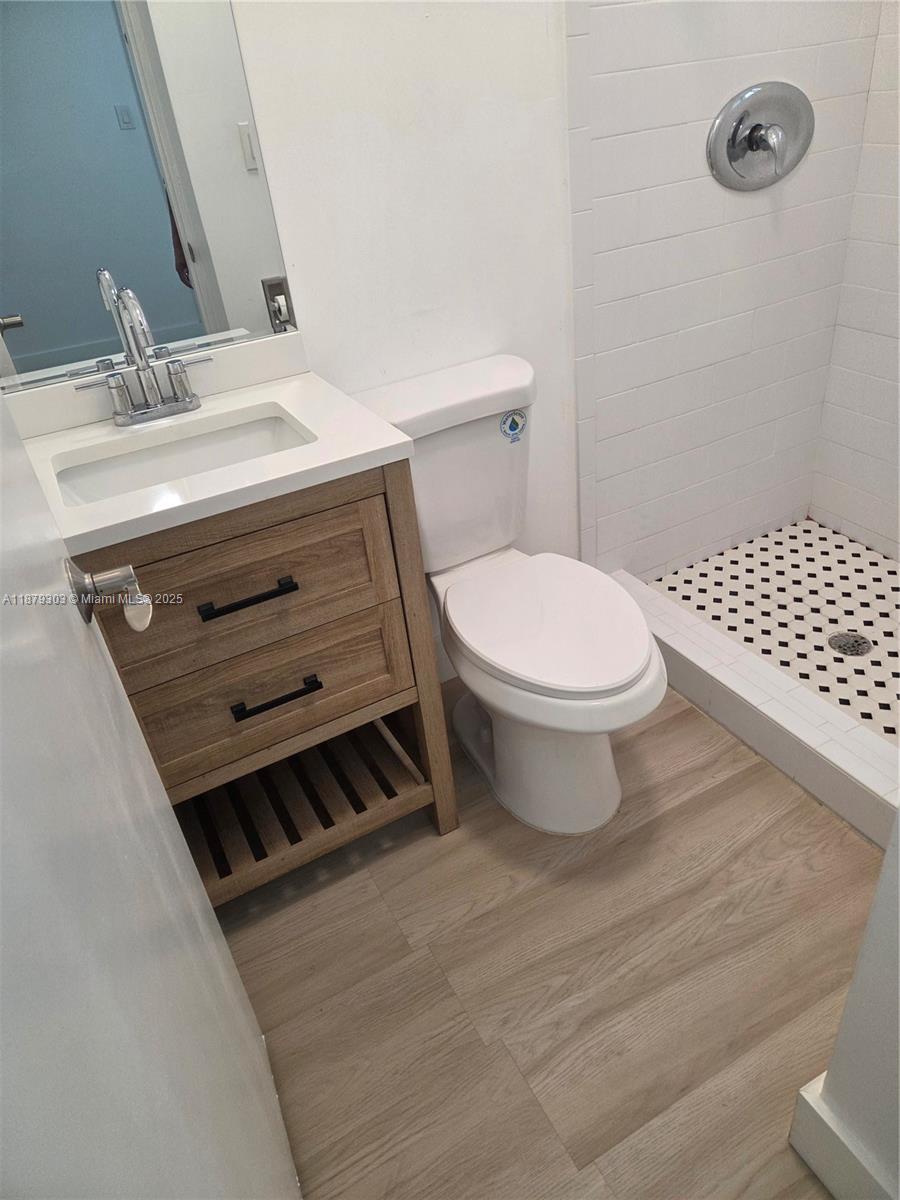 See details / sq. ft. $ 2025-09-16 0 Photo