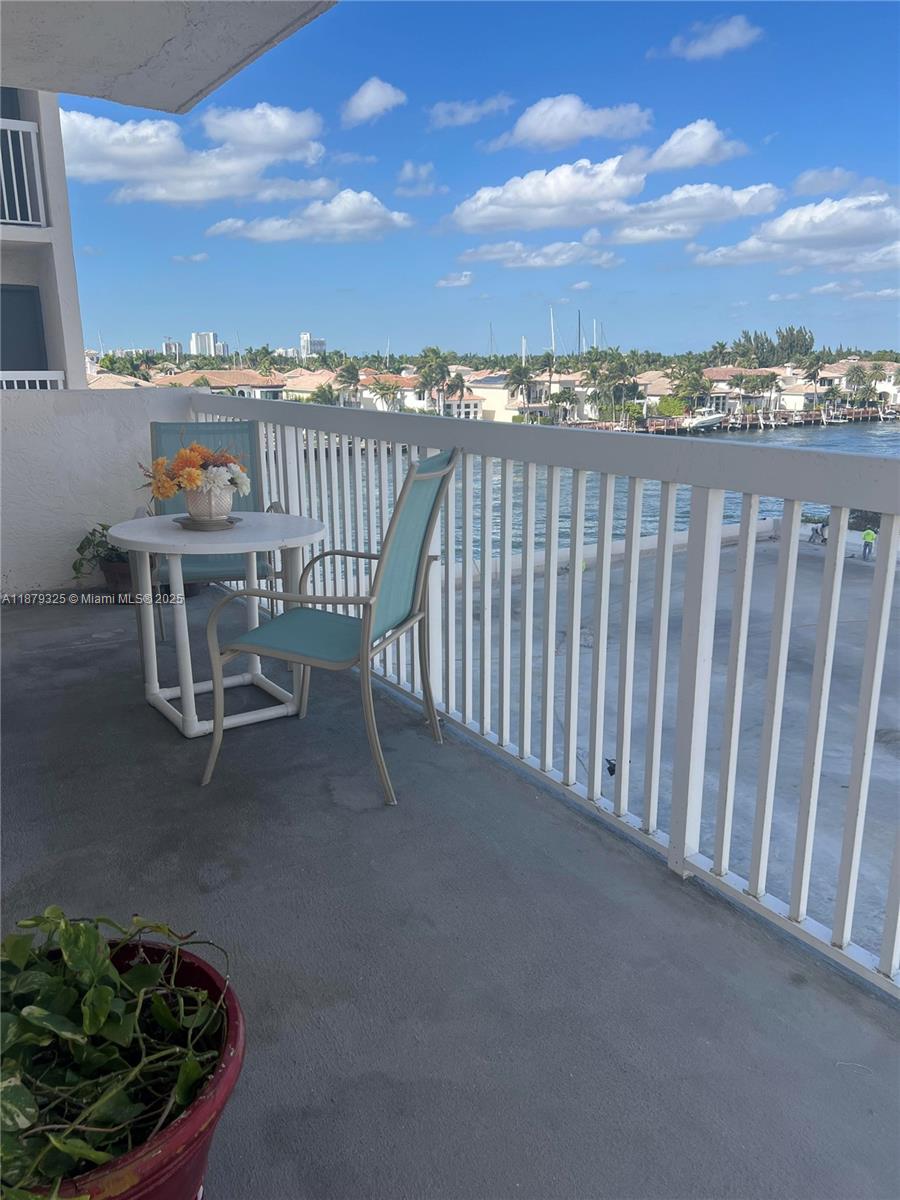 Photo of 1500 Ocean Dr  #5G, Hollywood, Florida, 33019 - 