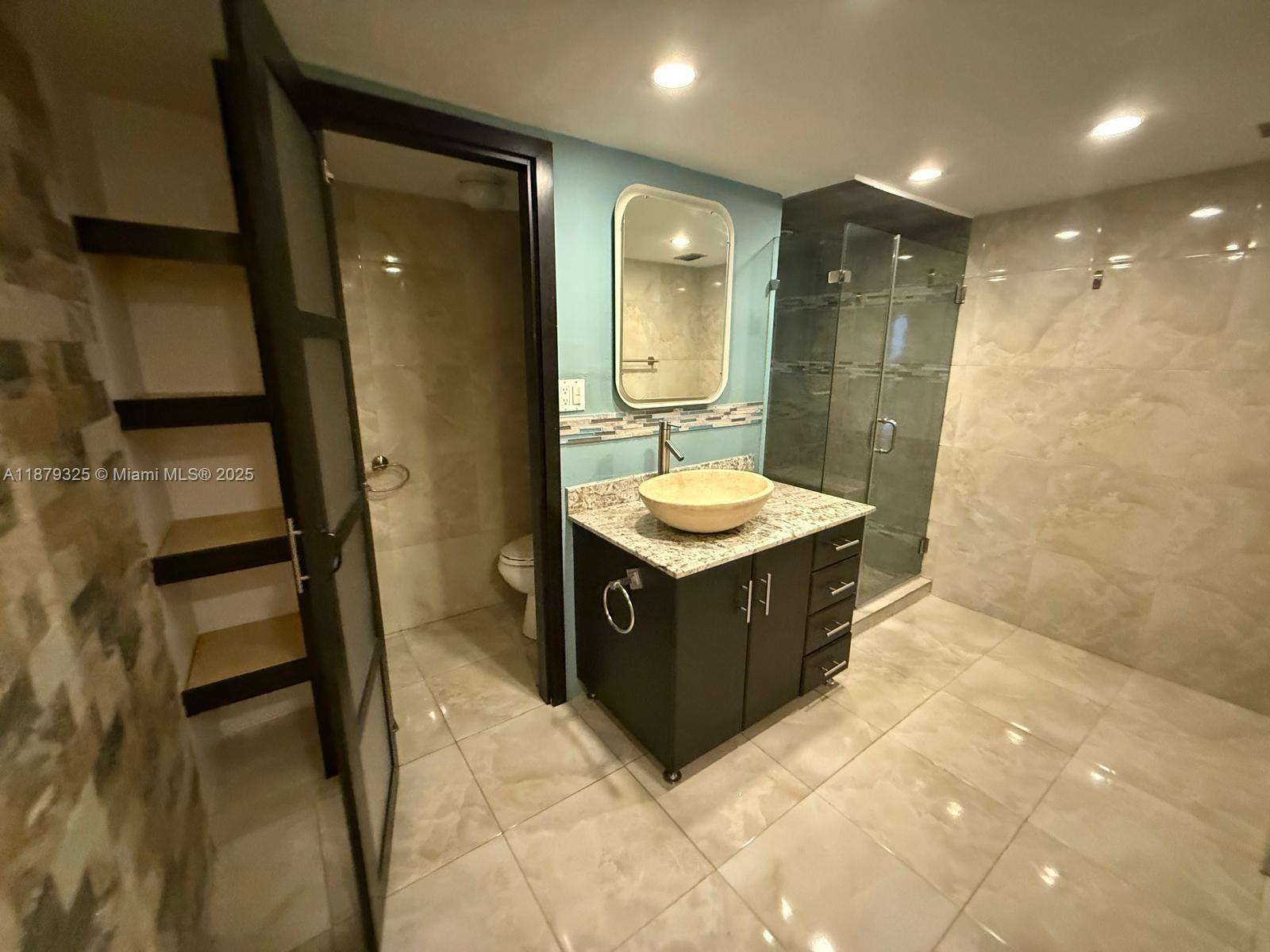Photo of 1500 Ocean Dr  #5G, Hollywood, Florida, 33019 - 