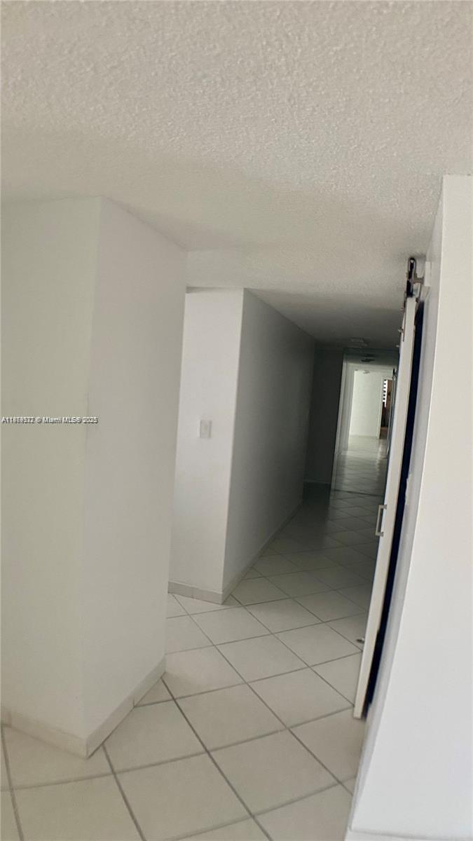 See details 204 3 / 3 2200 sq. ft. $ 2025-09-16 0 Photo