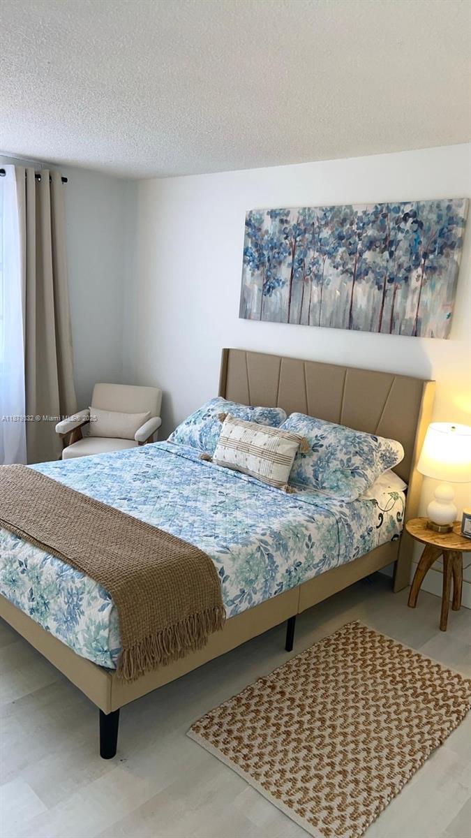 See details 204 3 / 3 2200 sq. ft. $ 2025-09-16 0 Photo