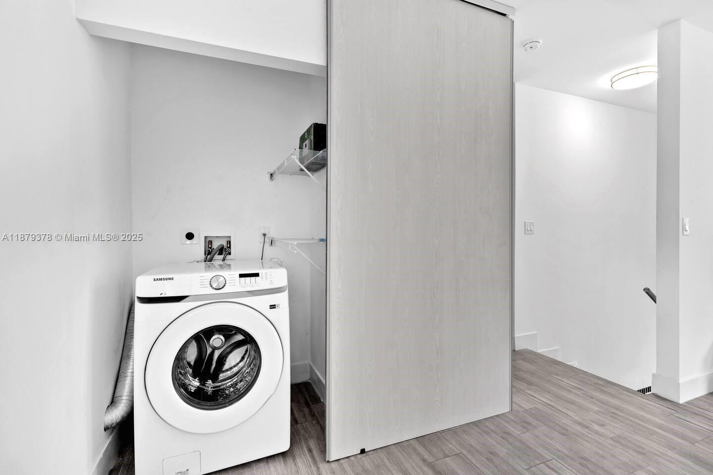   /  2216 sq. ft. $ 2025-09-16 0 Photo