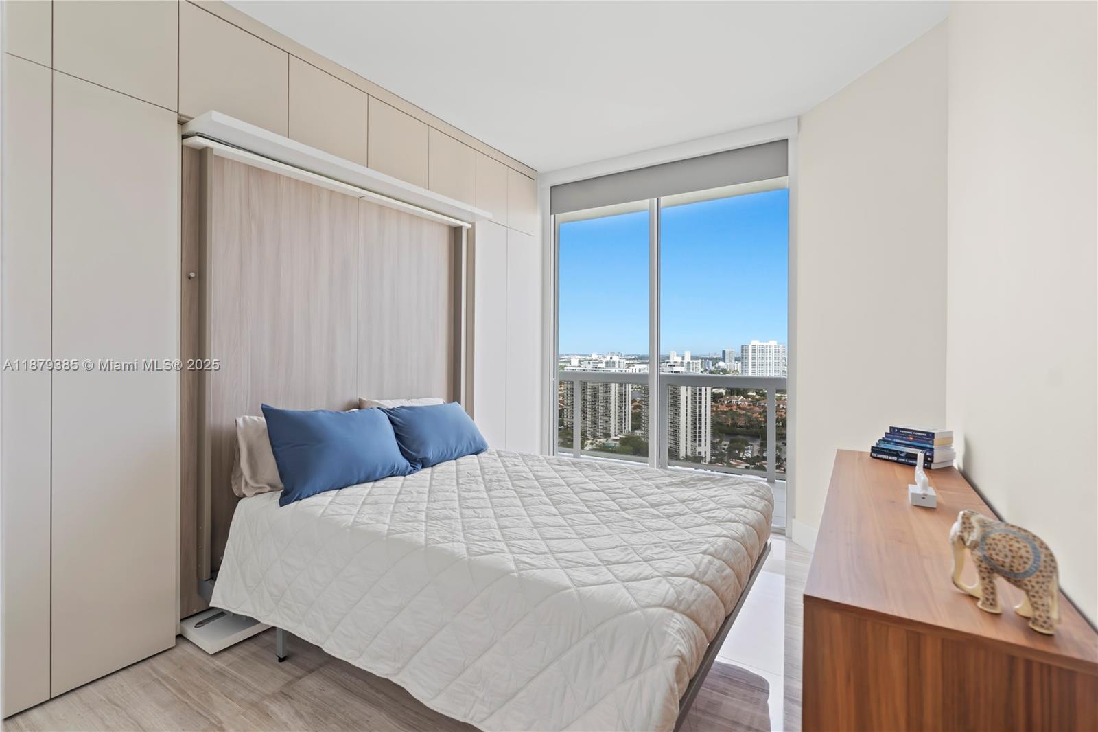 Photo of 20185 Country Club Dr  #PH6, Aventura, Florida, 33180 - 