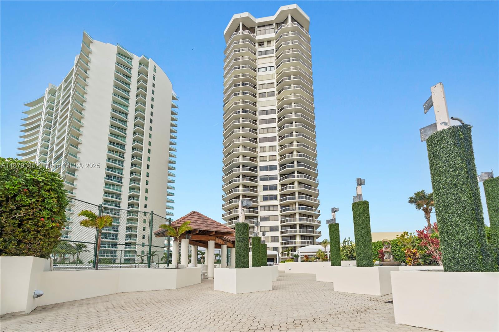 Photo of 20185 Country Club Dr  #PH6, Aventura, Florida, 33180 - 