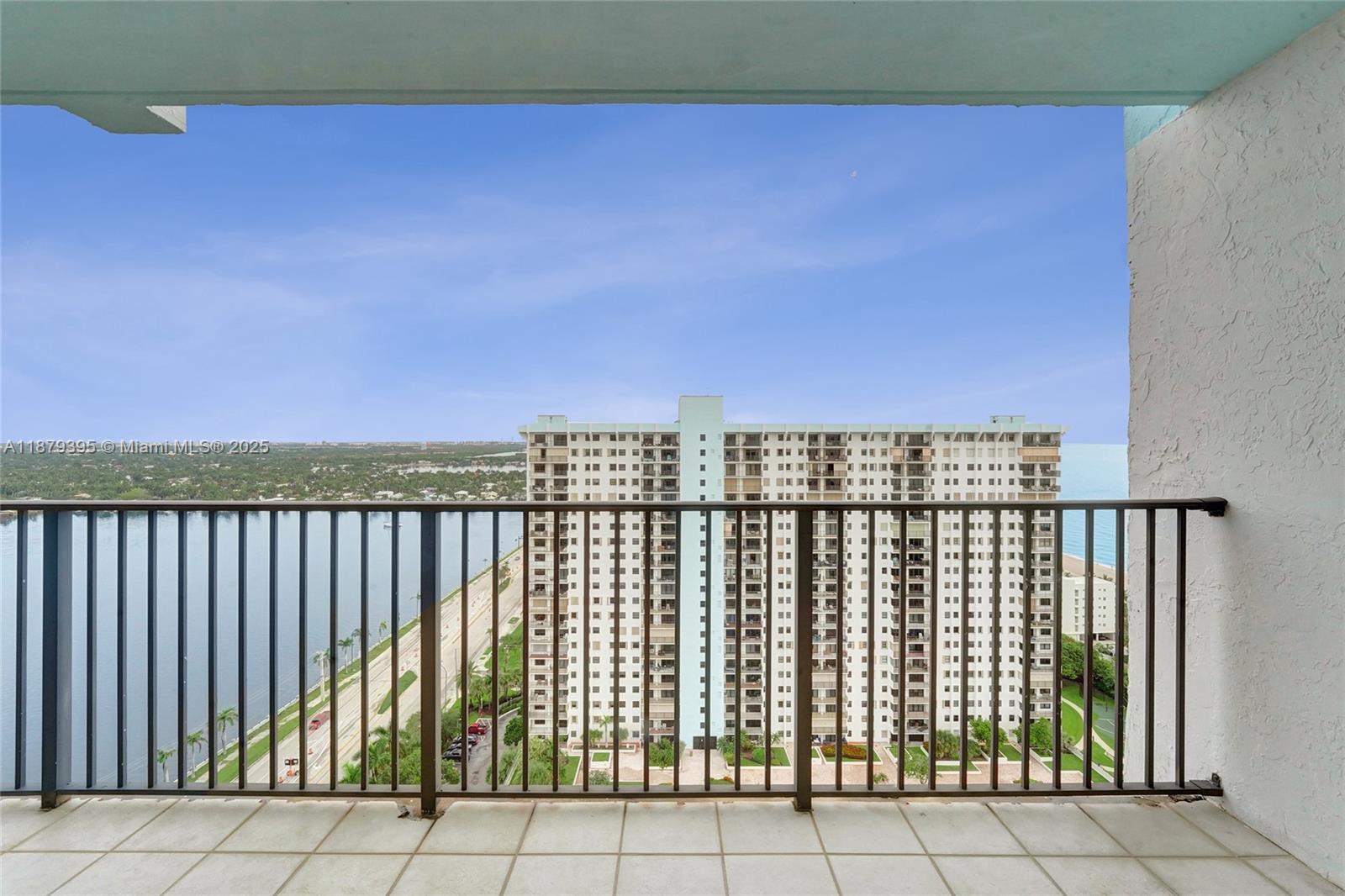 Photo of 1201 Ocean Dr  #2509S, Hollywood, Florida, 33019 - 