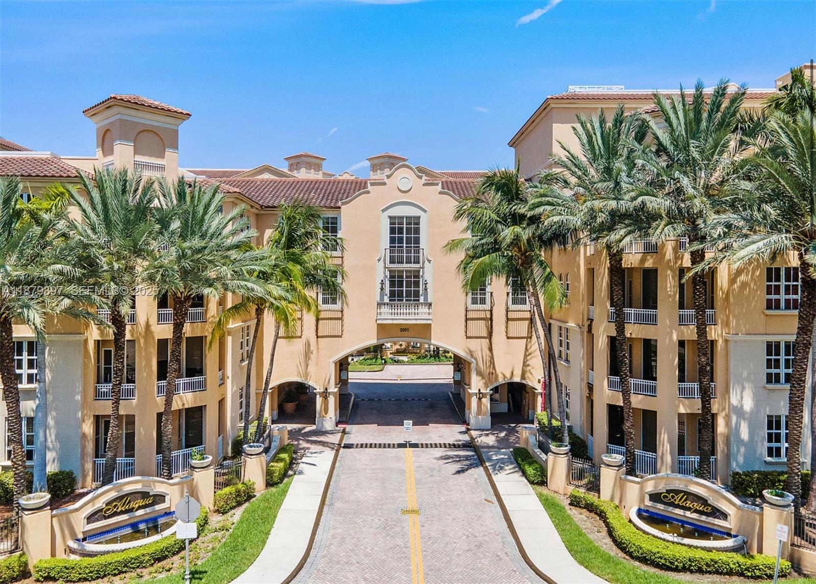 Photo of 3001 185th St  #411, Aventura, Florida, 33180 - 