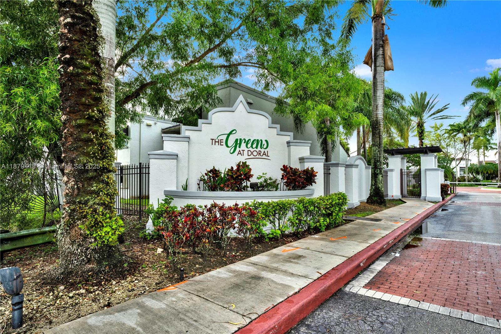 See details 101 1 / 1 907 sq. ft. $ 2025-09-16 0 Photo