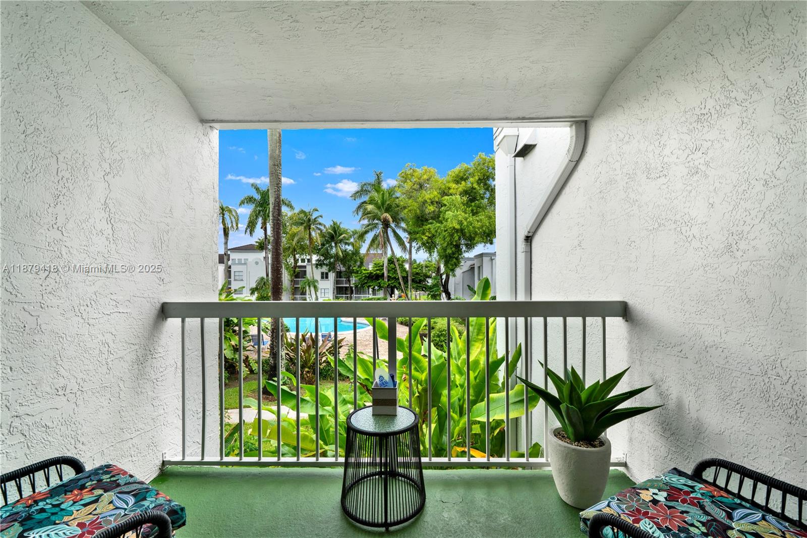 See details 101 1 / 1 907 sq. ft. $ 2025-09-16 0 Photo
