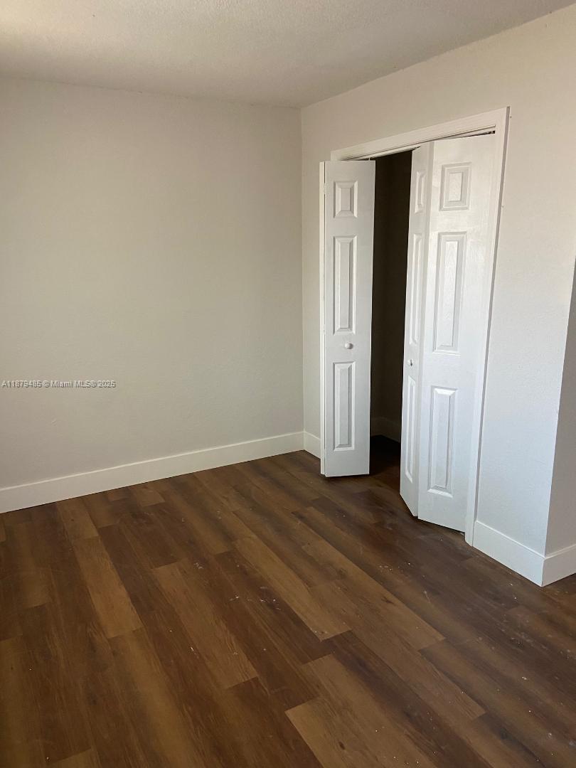 See details / sq. ft. $ 2025-09-16 0 Photo