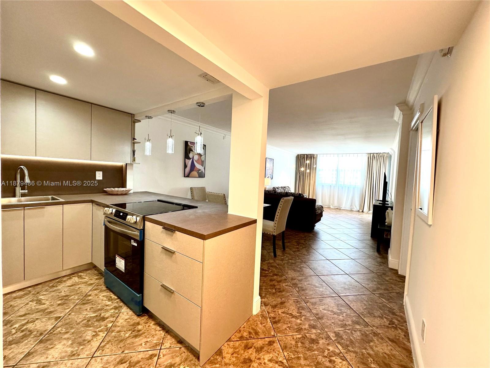 Photo of 1849 Ocean Dr  #605, Hallandale Beach, Florida, 33009 - 