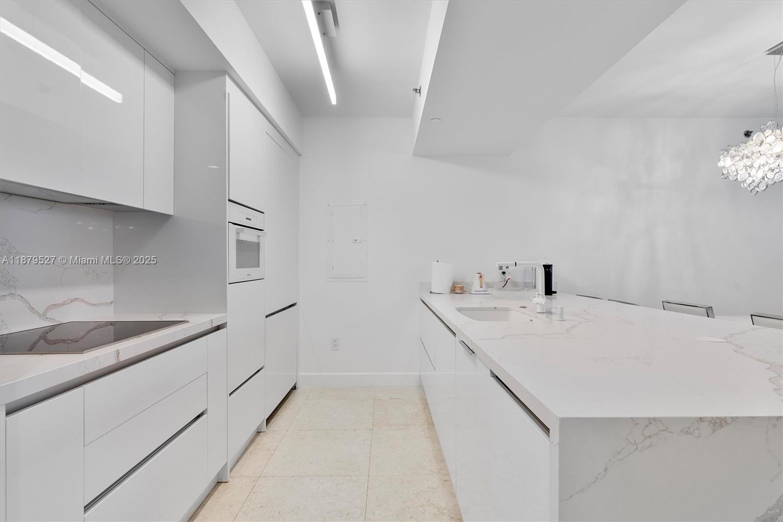 4503 3 / 3 1733 sq. ft. $ 2025-09-16 0 Photo