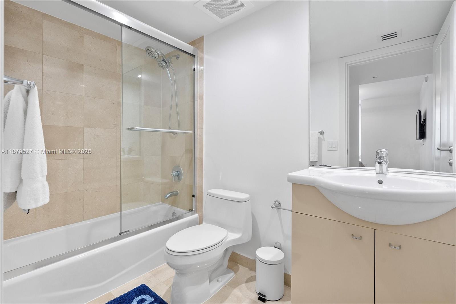 4503 3 / 3 1733 sq. ft. $ 2025-09-16 0 Photo
