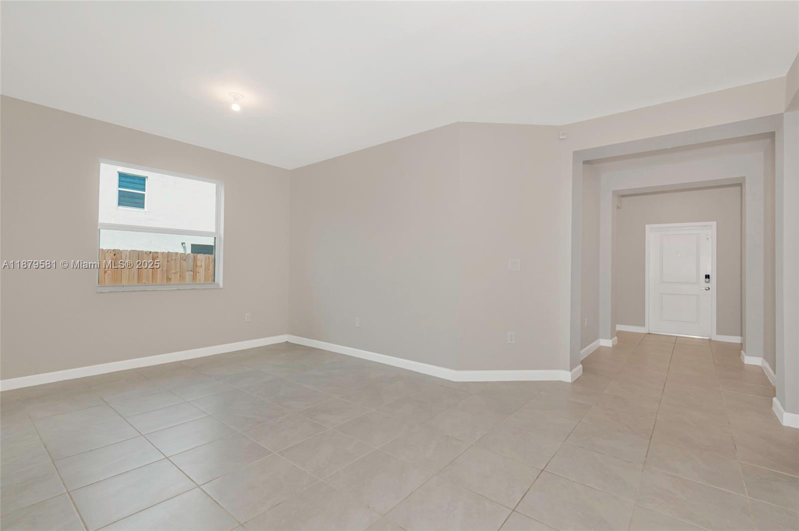 Ver detalles 16344 4 / 3 1895 sq. ft. $ 2025-11-12 0 foto