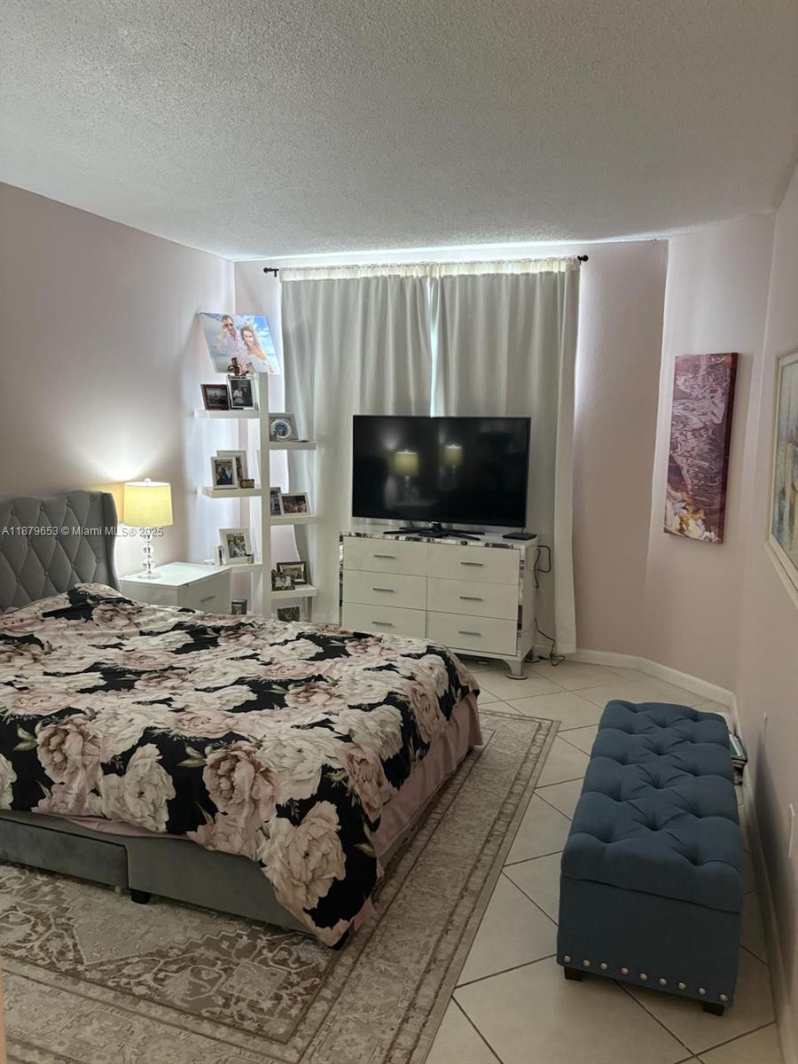 7D 1 / 1 798 sq. ft. $ 2025-09-16 0 Photo
