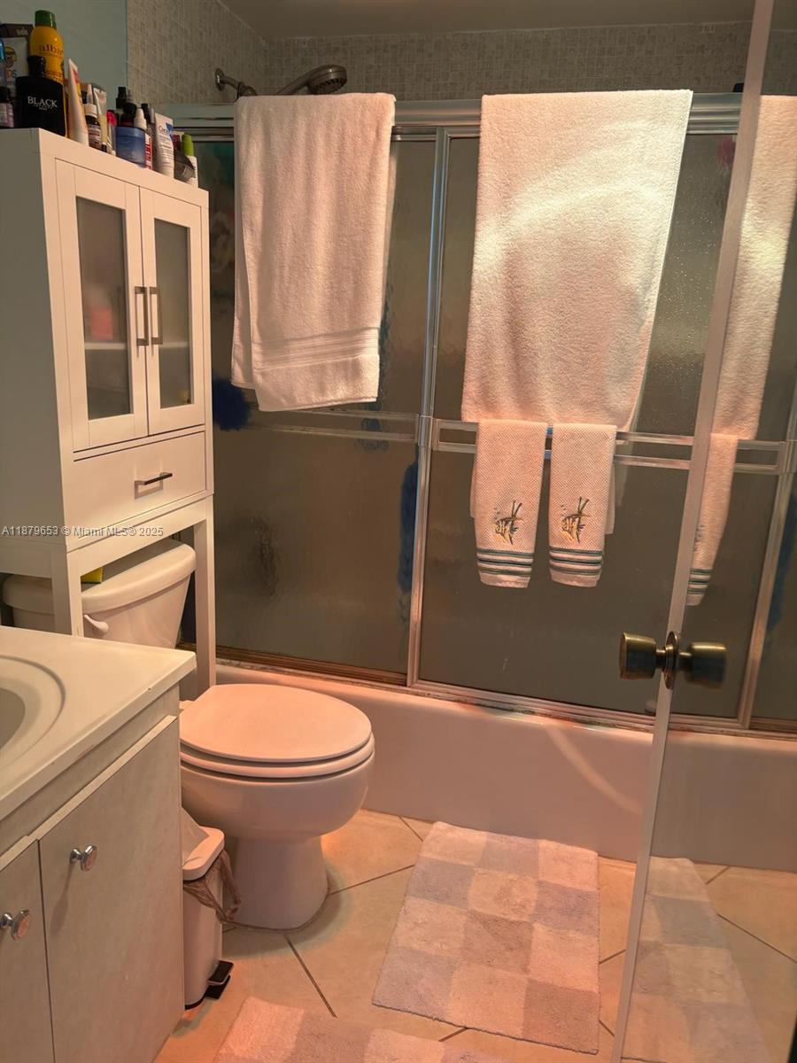 7D 1 / 1 798 sq. ft. $ 2025-09-16 0 Photo