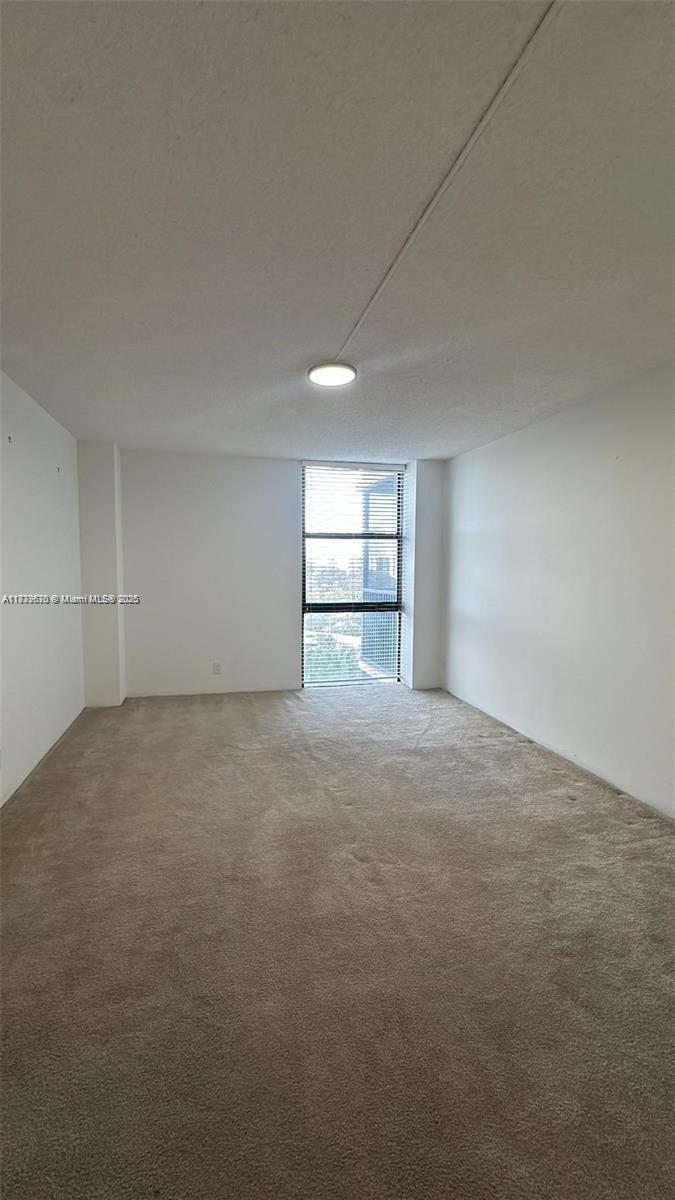 Photo of 20301 Country Club Dr  #621, Aventura, Florida, 33180 - 