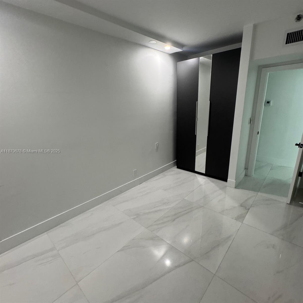Photo of 19355 Turnberry Way  #5G, Aventura, Florida, 33180 - 