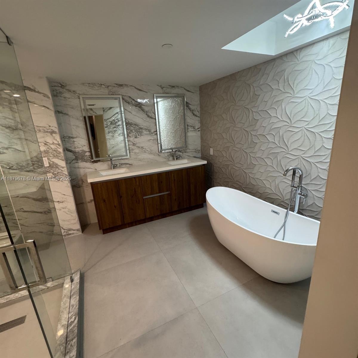 Photo of 19355 Turnberry Way  #5G, Aventura, Florida, 33180 - 