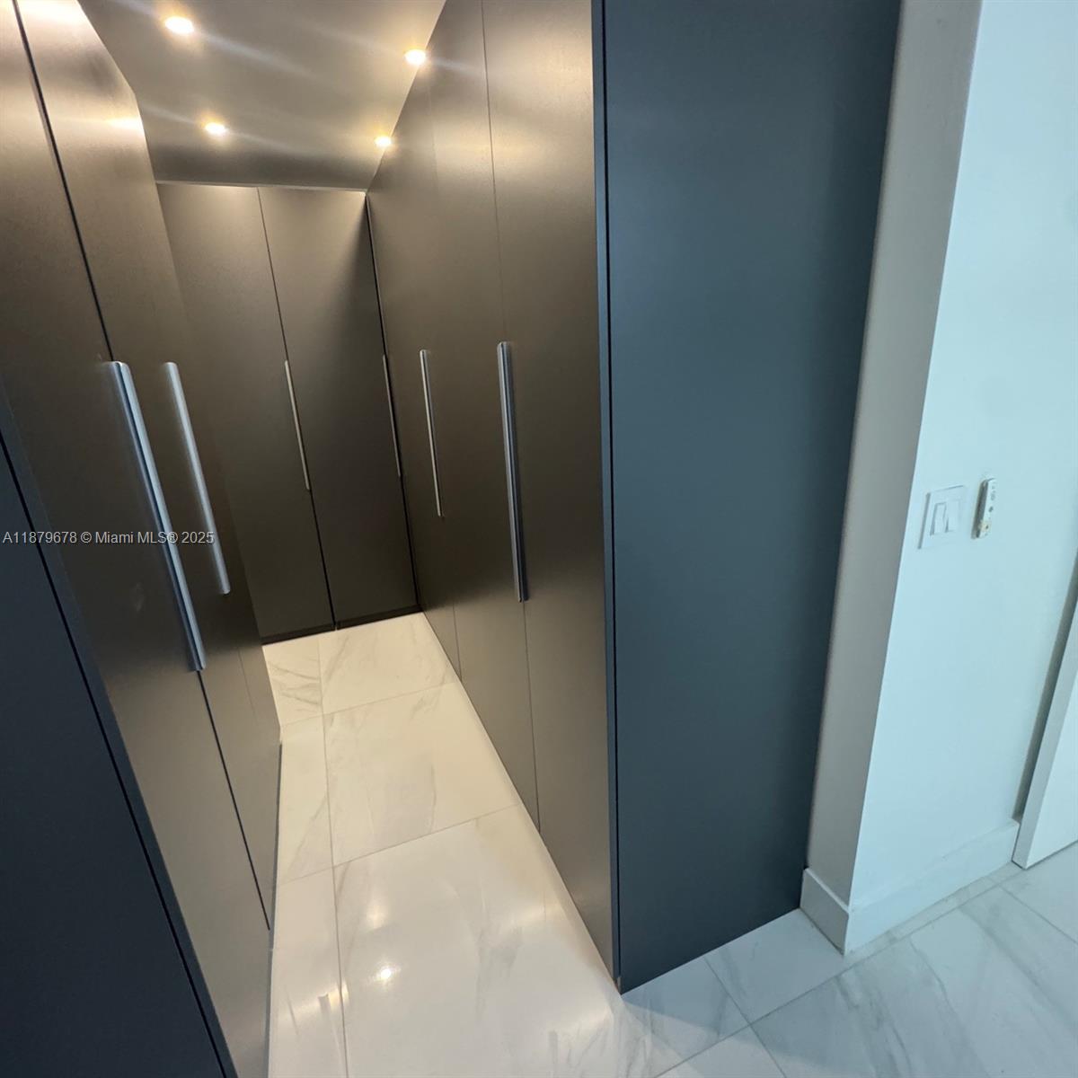 Photo of 19355 Turnberry Way  #5G, Aventura, Florida, 33180 - 