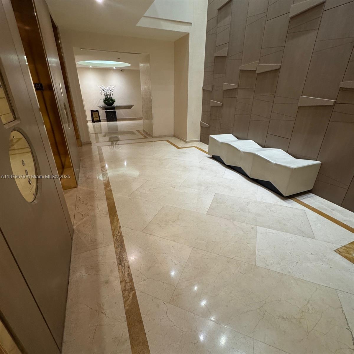 Photo of 19355 Turnberry Way  #5G, Aventura, Florida, 33180 - 
