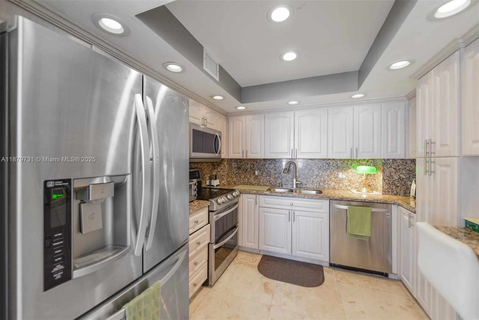 6F 2 / 2 1340 sq. ft. $ 2025-09-16 0 Photo