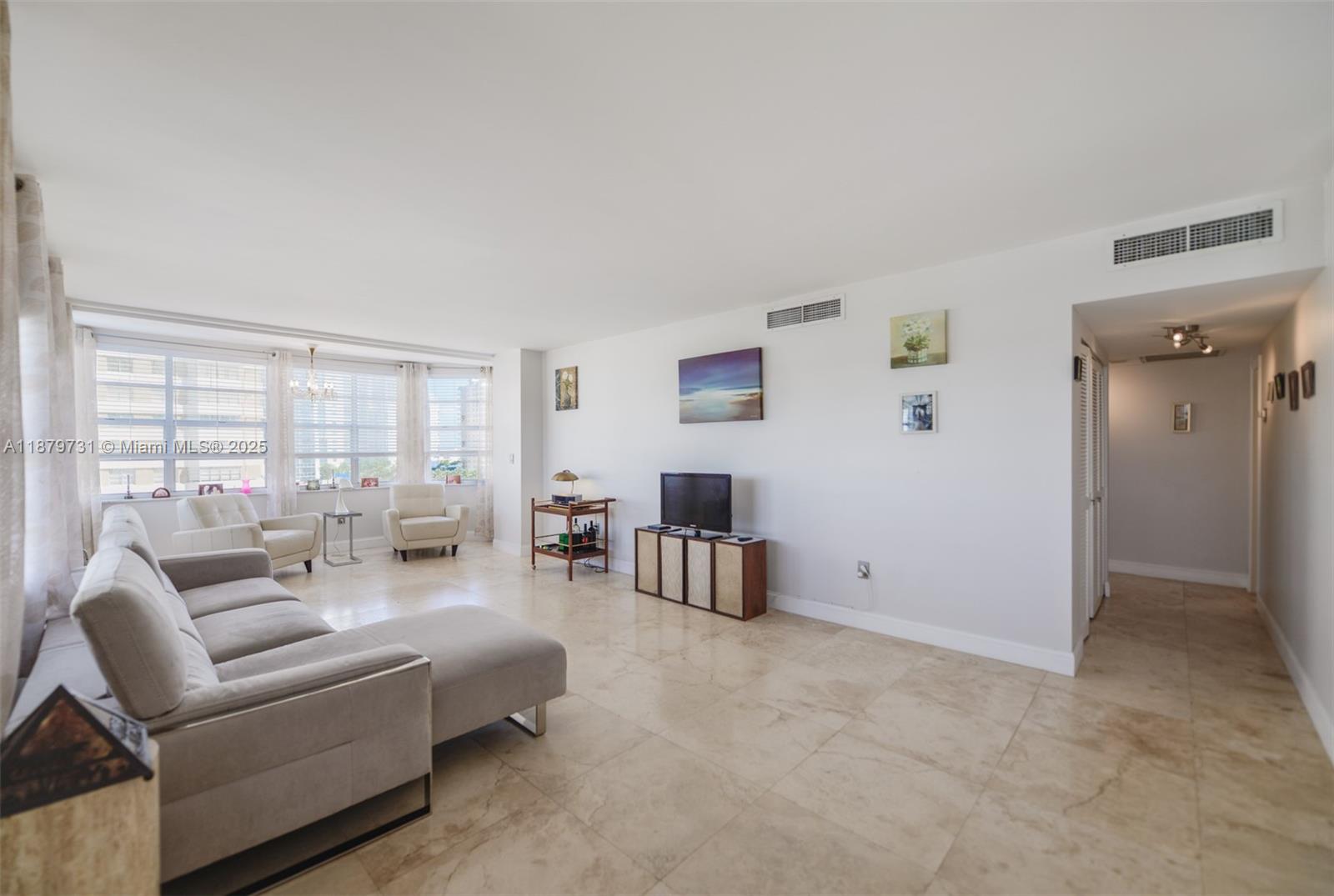 6F 2 / 2 1340 sq. ft. $ 2025-09-16 0 Photo
