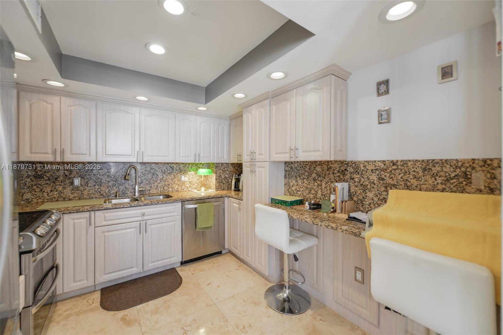 6F 2 / 2 1340 sq. ft. $ 2025-09-16 0 Photo
