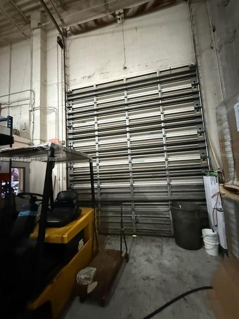 See details / sq. ft. $ 2025-09-16 0 Photo