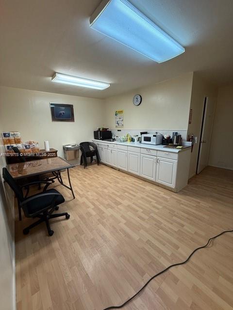 See details / sq. ft. $ 2025-09-16 0 Photo