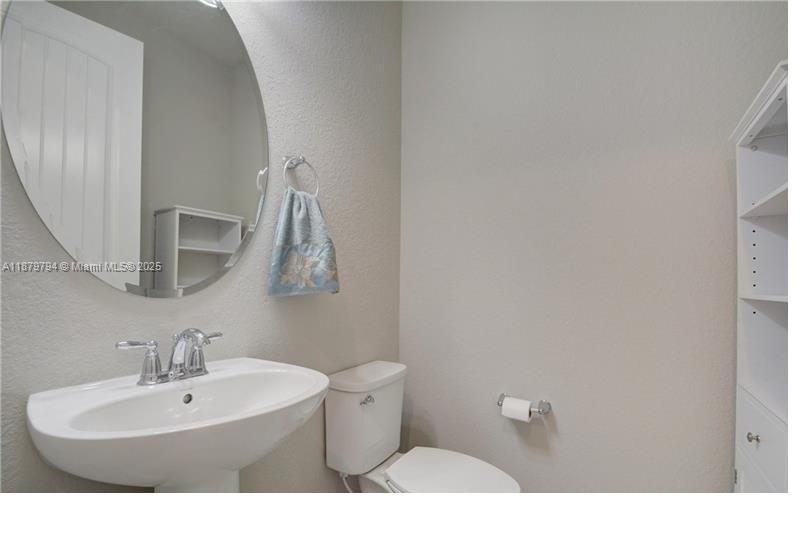 1422 3 / 3 1824 sq. ft. $ 2025-09-16 0 Photo