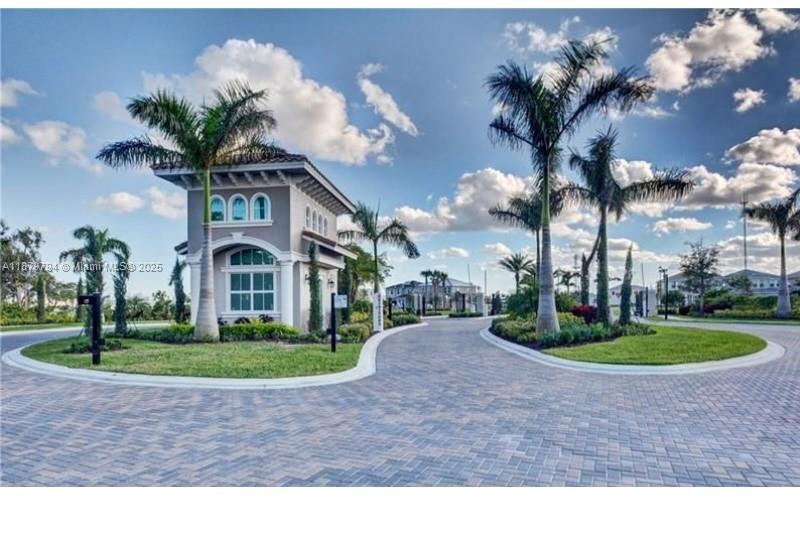 1422 3 / 3 1824 sq. ft. $ 2025-09-16 0 Photo