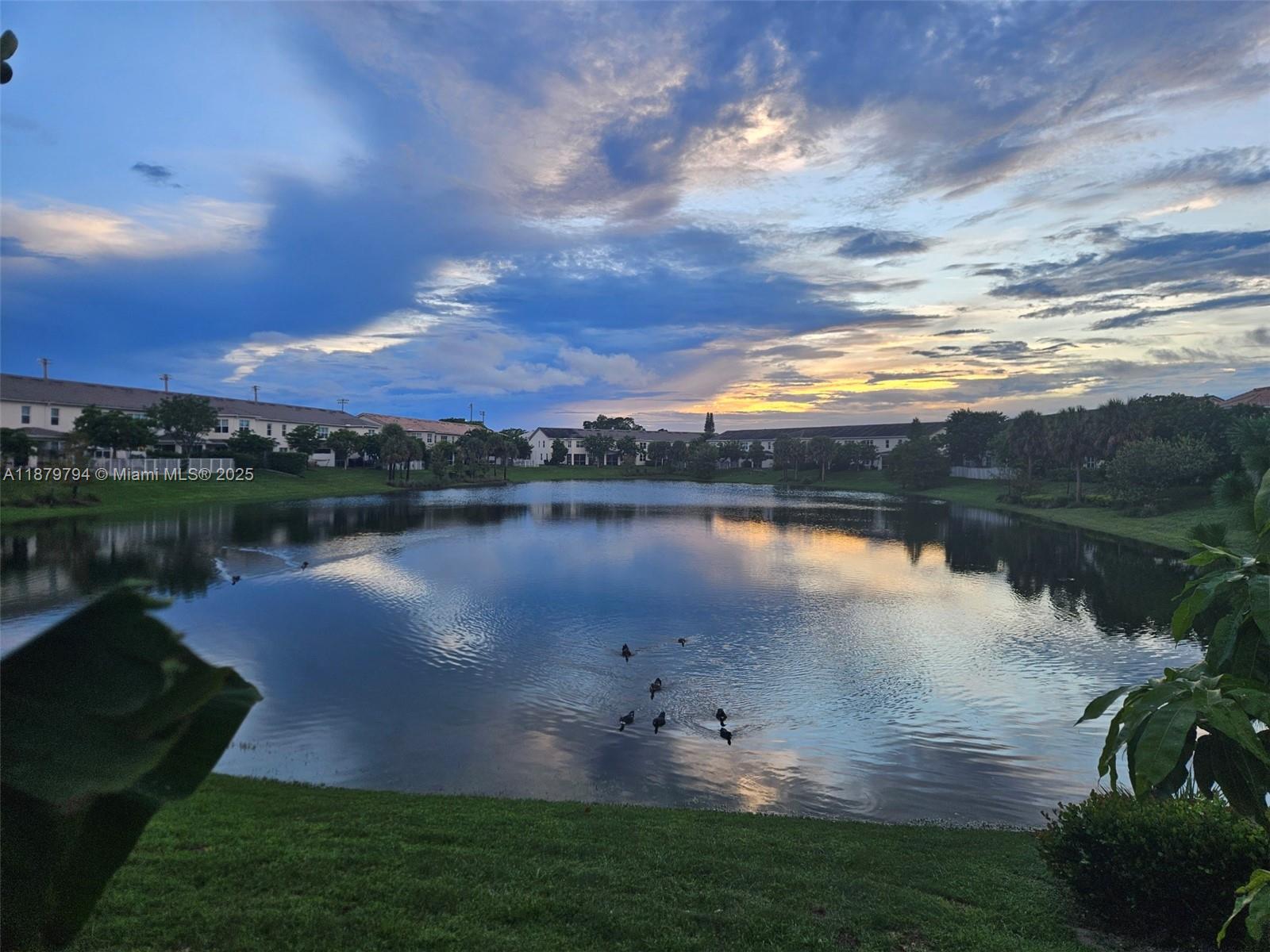 1422 3 / 3 1824 sq. ft. $ 2025-09-16 0 Photo