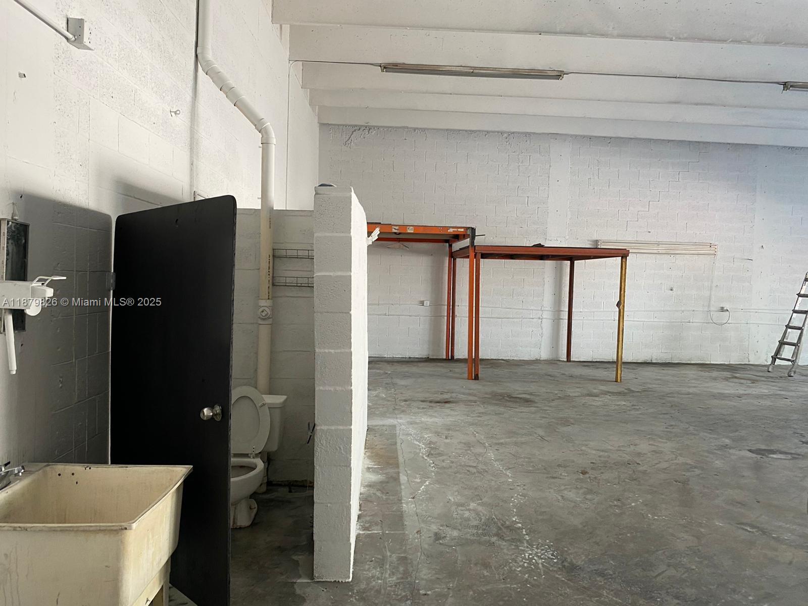   /   sq. ft. $ 2025-09-16 0 Photo